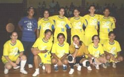 Escolinha de futebol de campo Iguatemiense e futsal feminino realizaram amistosos em Sete Quedas
