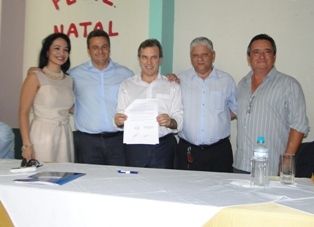 Zé Roberto e Ministro da Pesca assinam convênio em Iguatemi