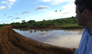 Chuvas alagam e destroem estradas na área rural de Iguatemi. 
