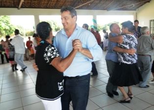 Prefeito Zé Roberto abriu as festividades da 3ª Idade em Iguatemi.