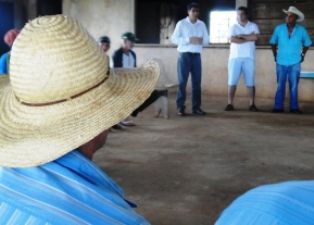 Rancho Loma ganha novo trator do município de Iguatemi.