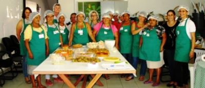Mulheres participaram de curso de derivados de Mandioca em Iguatemi