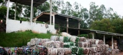 Prefeito e Presidente da Câmara visita novas instalações da Usina de Reciclagem do Lixo de Iguatemi.
