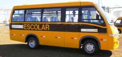 Biffi assegura R$ 11,8 milhões para aquisição de 58 ônibus escolares. Iguatemi receberá 3 unidades