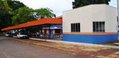Taxistas de Iguatemi ganham novo e moderno ponto de taxi.