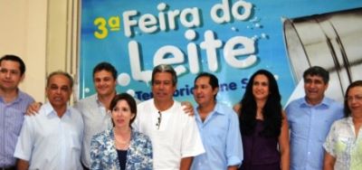 Prefeito Zé Roberto anunciou a quarta edição da Feira do Leite em Iguatemi.