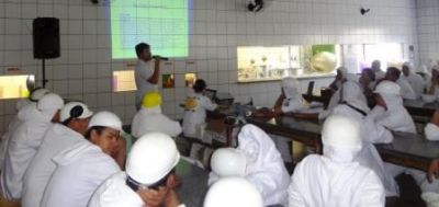NASF de Iguatemi participou da Semana Interna de Prevenção de Acidentes de Trabalho no Frialto.