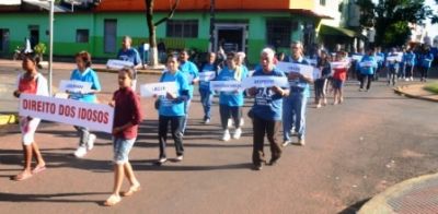 CREAS de Iguatemi realiza passeata no Dia Mundial de Conscientização da Violência contra o Idoso.
