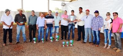 Julgamento de raças premiou os melhores animais destacados na 5ª Feira do Leite em Iguatemi.