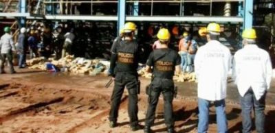 Agentes da Vigilância Sanitária de Iguatemi acompanham incineração de drogas em Naviraí.