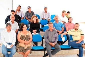 Conselho Municipal de Desenvolvimento Rural de Iguatemi reuniu-se para discutir melhorias para agricultura do município.