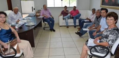 Gerente de relacionamentos da Enersul visita Iguatemi e mantém contatos com autoridades municipais. 
