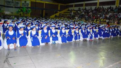 Beleza e organização marcam noite de formatura da Educação Infantil da Rede Municipal de Ensino de Iguatemi.