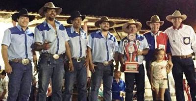 Clube de Laço de Iguatemi é campeão da Taça de Prata em Amambai.