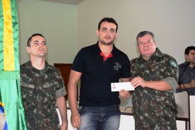 Exército entregou certificado de dispensa de incorporação em Iguatemi.