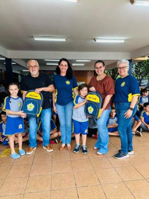 PREFEITURA DE IGUATEMI ENTREGARÁ APROXIMADAMENTE 2 MIL KITS DE MATERIAL ESCOLAR E MOCHILAS PARA ALUNOS DAS ESCOLAS E CRECHES DO MUNICÍPIO. 