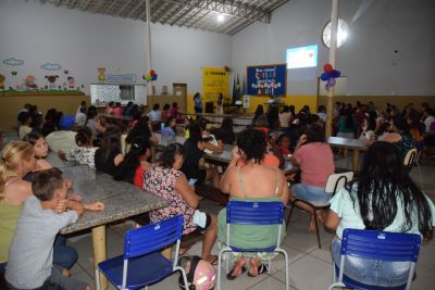 DIREÇÃO DA ESCOLA DE TEMPO INTEGRAL TANCREDO NEVES REALIZA REUNIÃO COM PAIS, RESPONSÁVEIS, PROFESSORES E SERVIDORES ADMINISTRATIVOS.