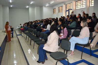 PROFESSORES DA REDE MUNICIPAL DE ENSINO PARTICIPAM DE FORMAÇÃO CONTINUADA NESTA SEXTA-FEIRA (29).