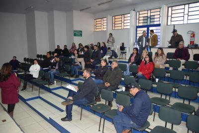 COORDENADORA DO NÚCLEO DA ITAIPU PARQUETEC SE REÚNE COM   PRESIDENTES DAS ASSOCIAÇÕES E ENTIDADES DE IGUATEMI.