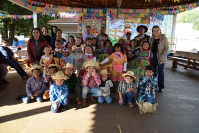 SECRETARIA DE ASSISTÊNCIA SOCIAL DE IGUATEMI REALIZOU FESTA JULINA PARA OS ALUNOS DO PROGRAMA 
