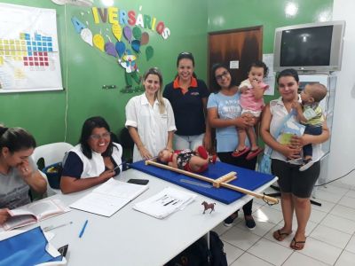 Posto de saúde da Vila Rosa realizou pesagem das crianças do Bolsa Família.