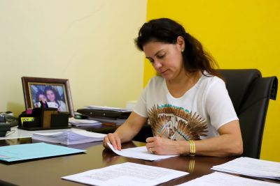 Prefeita de Iguatemi enviou à câmara projeto de lei concedendo 3,04% de reposição salarial aos servidores municipais.