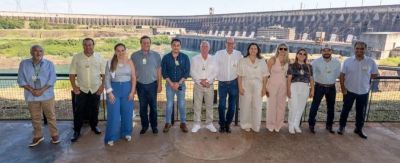 PREFEITO LÍDIO LEDESMA PARTICIPA DE REUNIÃO DA ITAIPU BINACIONAL NA CIDADE DE FOZ DO IGUAÇU-PR. 