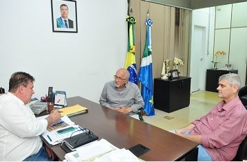 PREFEITO DE IGUATEMI LÍDIO LEDESMA RETORNA DE CAMPO GRANDE APÓS CUMPRIR AGENDA EM BUSCA DE  RECURSOS. 