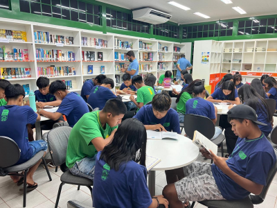 PROJETO DE LEITURA PROMOVEU PARTICIPAÇÃO DE ESTUDANTES DE ESCOLA INDÍGENA DE JAPORÃ NO SESI DE IGUATEMI.