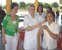 Iguatemi ultrapassa meta estadual de vacinação ao idoso.