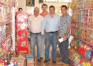 José Roberto visita Supermercado em reformas