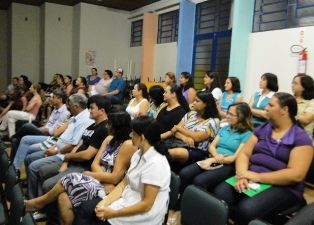 Professores da rede municipal de educação de iguatemi iniciam o Pró-Letramento.