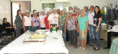 Merendeiras da rede municipal receberam curso de qualificação em Iguatemi.