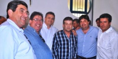 Prefeito de Iguatemi esteve presente na passagem do Ministro da Agricultura à MS em Ponta Porã.