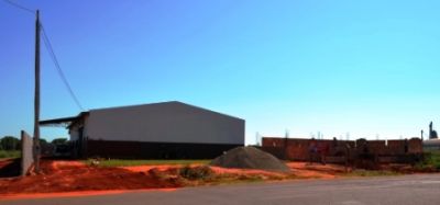 Mais uma empresa começa a construir sede própria na área industrial criada pela Prefeitura de Iguatemi.