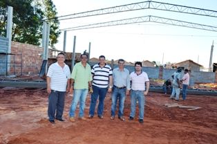 Moradores do conjunto Élida em Iguatemi ganham novo Mini-ginásio de esportes.