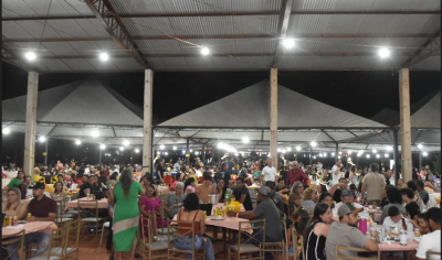 CONFRATERNIZAÇÃO DOS SERVIDORES MUNICIPAIS REÚNE MAIS DE DUAS MIL PESSOAS