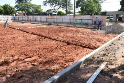 OBRAS DE REVITALIZAÇÃO DA PRAÇA MARCÍLIO AUGUSTO PINTO ESTÃO EM PLENO ANDAMENTO.