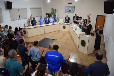 PREFEITO LÍDIO LEDESMA E SECRETÁRIOS MUNICIPAIS PARTICIPAM DA PRIMEIRA SESSÃO ORDINÁRIA DA CÂMARA DE VEREADORES DE IGUATEMI.