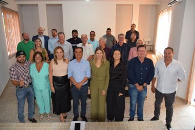 IGUATEMI RECEBE O SENADOR NELSINHO TRAD PARA ANUNCIAR A LIBERAÇÃO DE EMENDA FEDERAL NO VALOR DE 4,9 MILHÕES PARA O CONSÓRCIO CONISUL.