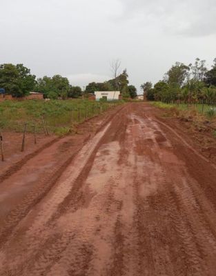 PREFEITURA DE IGUATEMI ESTÁ RECUPERANDO ESTRADAS NA ÁREA RURAL. 