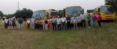 TRÊS NOVOS ÔNIBUS REFORÇAM O TRANSPORTE ESCOLAR DA R.E.M.E DE IGUATEMI.