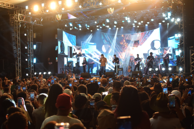 SHOW DE EDUARDO COSTA SUPERA EXPECTATIVA COM PÚBLICO DE MAIS DE 10 MIL  PESSOAS.