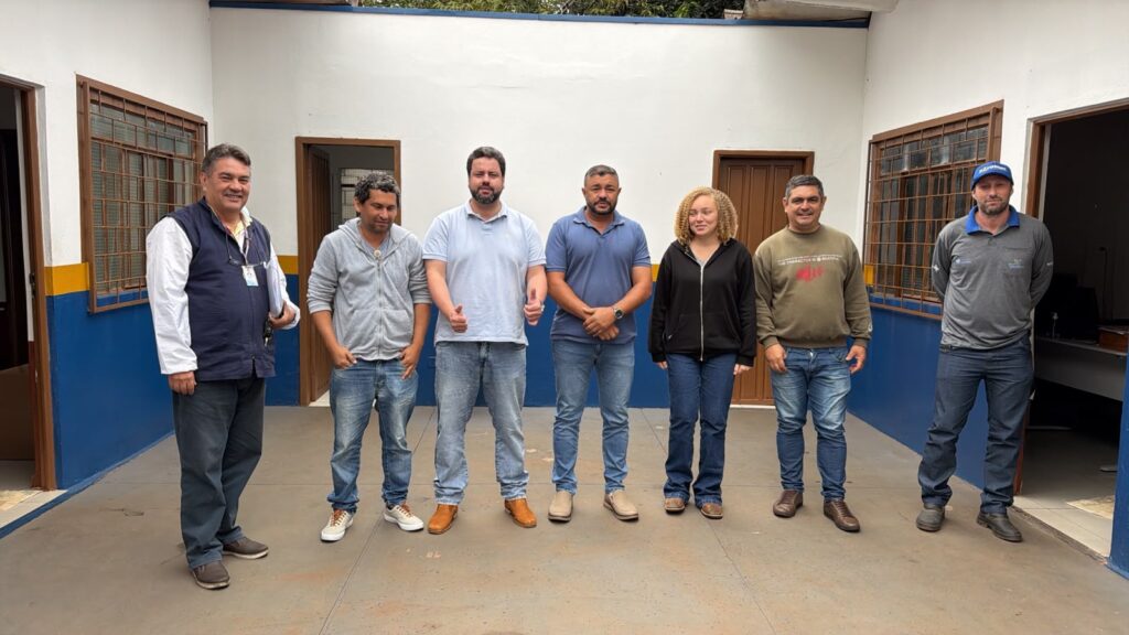 GERENTE DE APOIO AO SISTEMA DE VIGILÂNCIA SANITÁRIA DA SECRETARIA ESTADUAL DE SAÚDE VISITA IGUATEMI PARA TRAÇAR DIRETRIZES.
