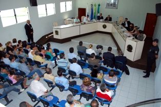 Câmara absolve prefeito Zé Roberto de cassação