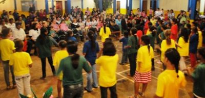 Mães foram homenageadas pelas crianças do PETI de Iguatemi.