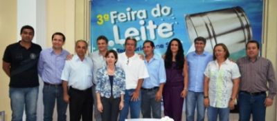 Evento marcou lançamento da terceira edição da Feira do Leite em iguatemi.
