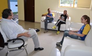 Atleta do vôlei de Iguatemi passa em seletiva para defender MS