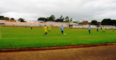 Iguatemi vence e assume a liderança do Regional de Futebol Iguatemi vence e assume a liderança do Regional de Futebol