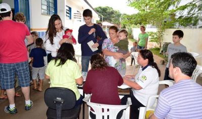 CAMPANHA DE VACINAÇÃO TEVE INÍCIO NO SÁBADO DIA 15/08/2015, NOS POSTOS DE SAÚDE DO MUNICÍPIO. CAMPANHA DE VACINAÇÃO TEVE INÍCIO NO SÁBADO DIA 15/08/2015, NOS POSTOS DE SAÚDE DO MUNICÍPIO.